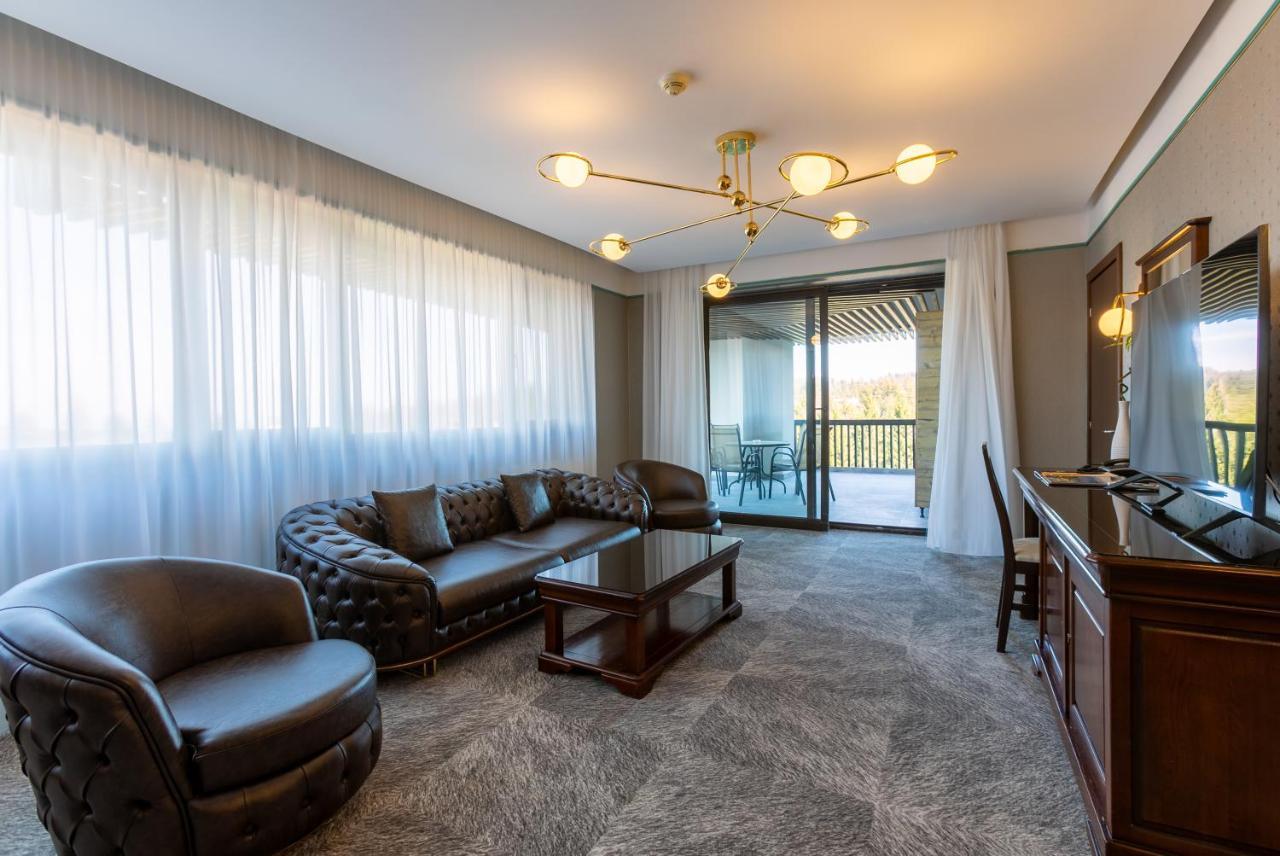 Alpin Resort Hotel Poiana Brasov Bagian luar foto