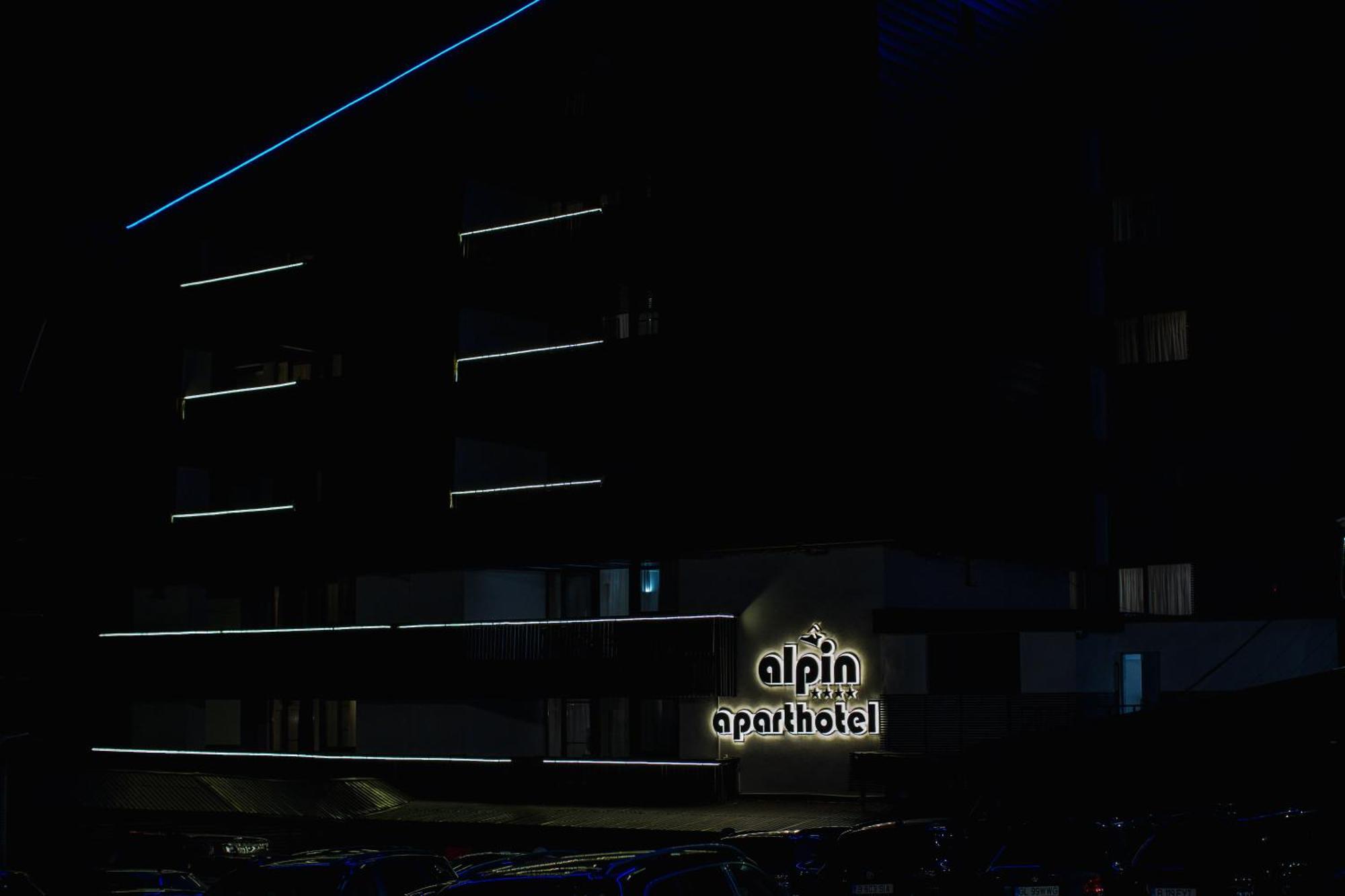 Alpin Resort Hotel Poiana Brasov Bagian luar foto