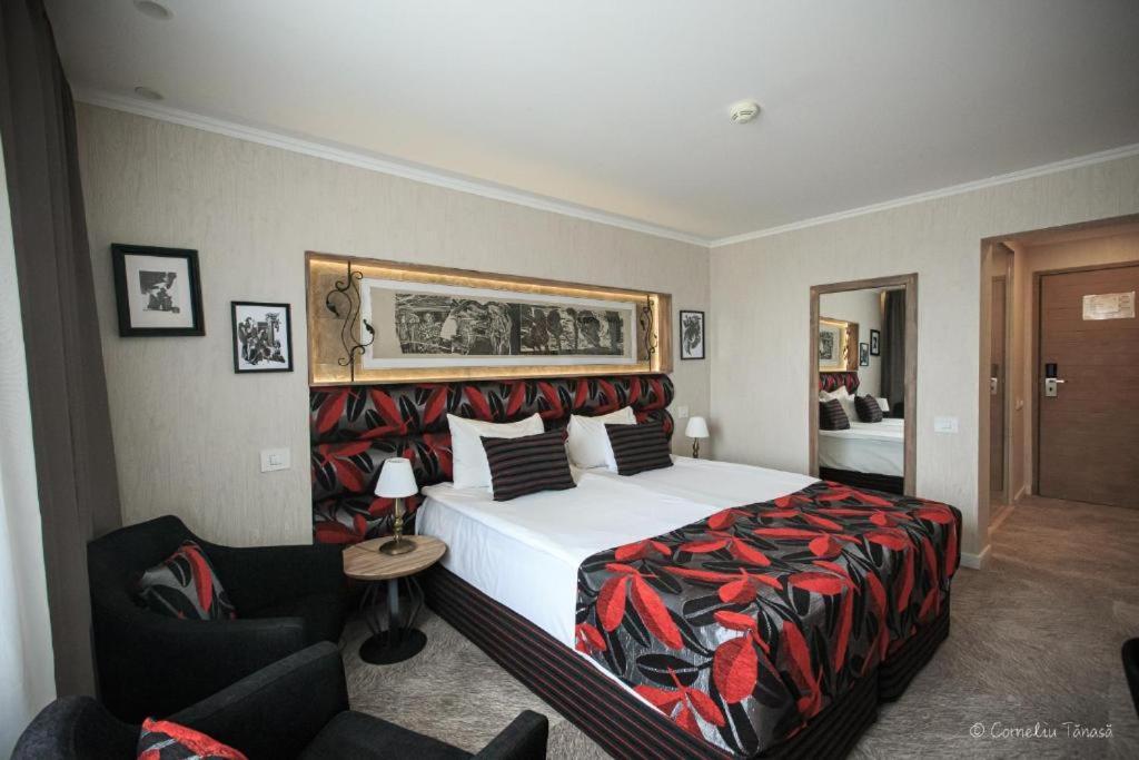 Alpin Resort Hotel Poiana Brasov Bagian luar foto