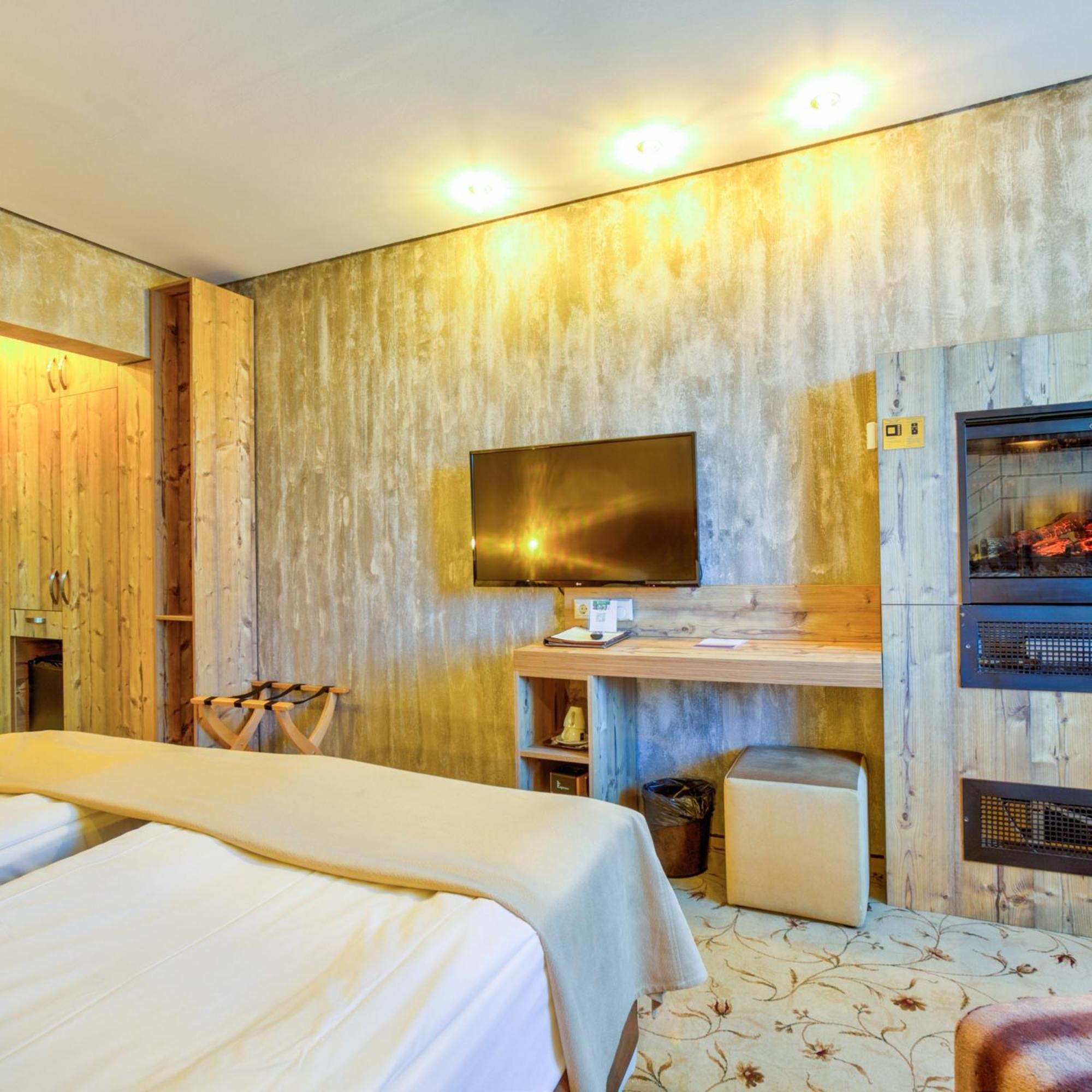Alpin Resort Hotel Poiana Brasov Bagian luar foto