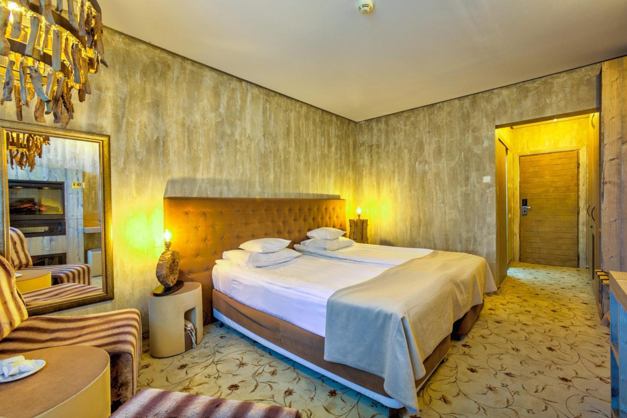 Alpin Resort Hotel Poiana Brasov Bagian luar foto